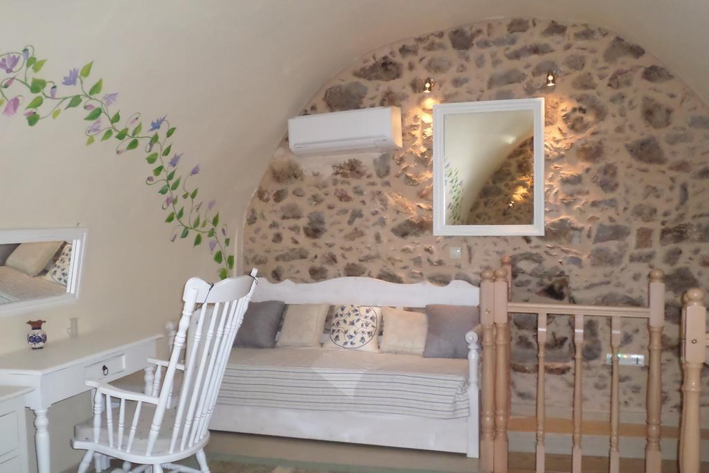 To Petradi Apartment Avgonima Room photo